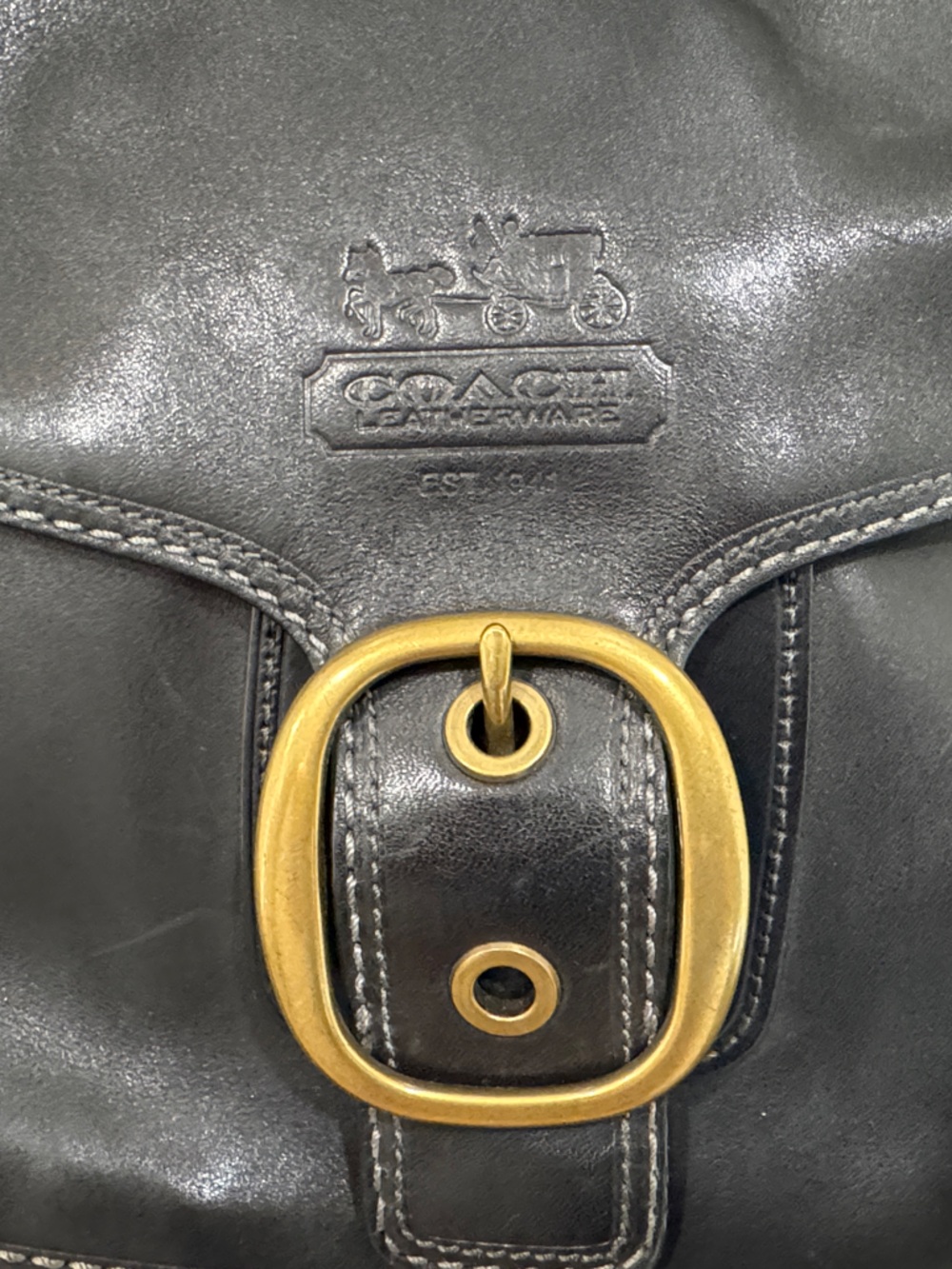 Coach Black Leather saddle / shoulder bag with Antiqued Brass Buckle - Picture 2 of 8